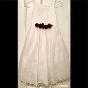 David’s Bridal Junior Bridesmaid Flower Girl Dress - SIZE 8 - WHITE